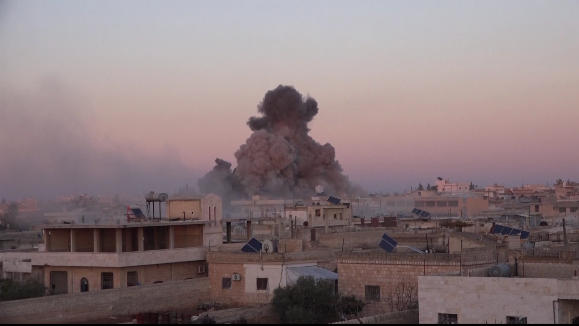 Tevî hişyariya Tiramp, şerê Idlibê Berdewam e